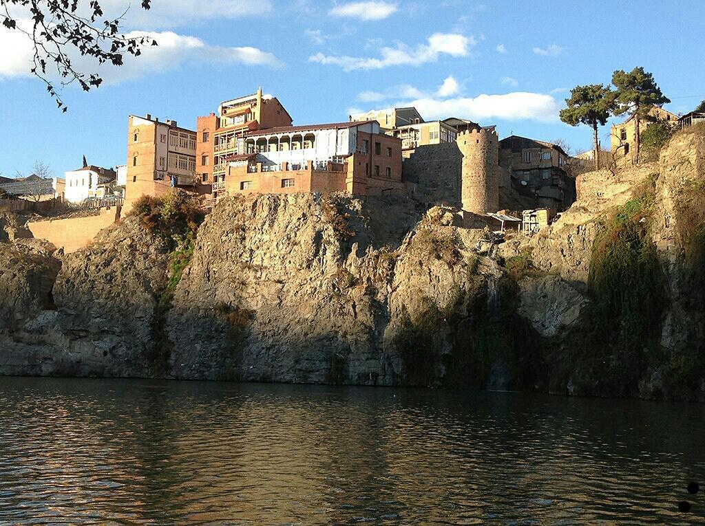 Metekhi Ubani'S Guesthouse Tbiliszi Kültér fotó